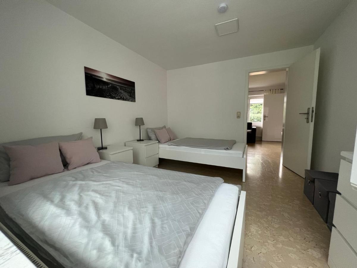 Familienfreundliche Ferienwohnung Mit Wintergarten Badow Exterior foto