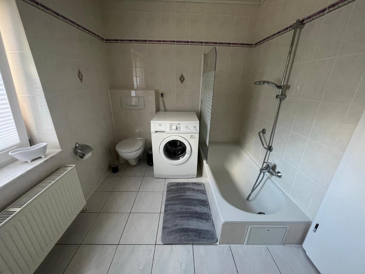 Familienfreundliche Ferienwohnung Mit Wintergarten Badow Exterior foto